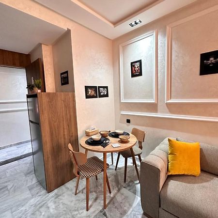 Luxueux Studio A Cote De Mcdo & Zara Maarif Kazablanka Dış mekan fotoğraf